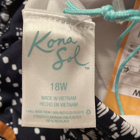 Kona Sol Tankini. Plus Size 18W. Navy/White. NEW!! - Picture 3 of 12